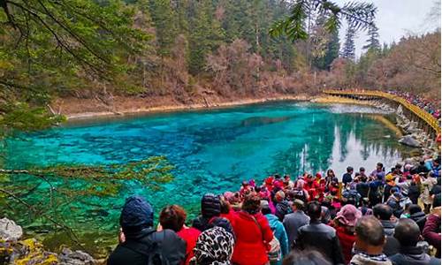 成都到九寨沟旅行团3日游报价_成都到九寨