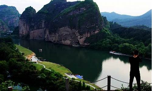 武汉到龙虎山风景区_武汉到龙虎山风景区多