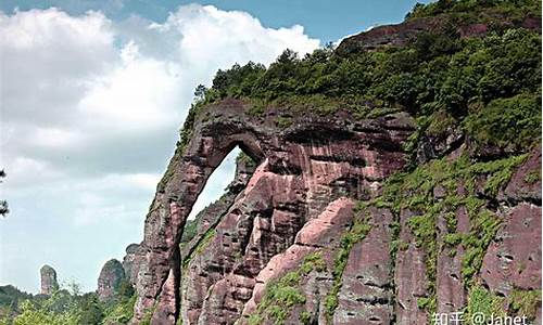 江西龙虎山风景区简介_江西龙虎山风景区简介图片